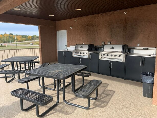 Imagen general del Hotel Surestay Plus By Best Western Hardisty. Foto 8