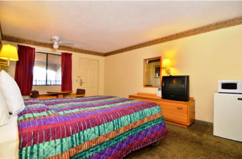 Imagen de la habitación del Hotel Surestay Plus By Best Western Hesperia. Foto 4