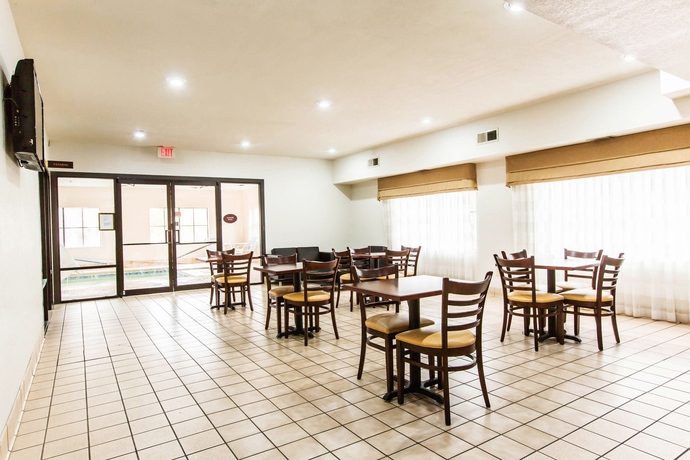 Imagen de los interiores del Hotel Surestay Plus By Best Western Macon West. Foto 10