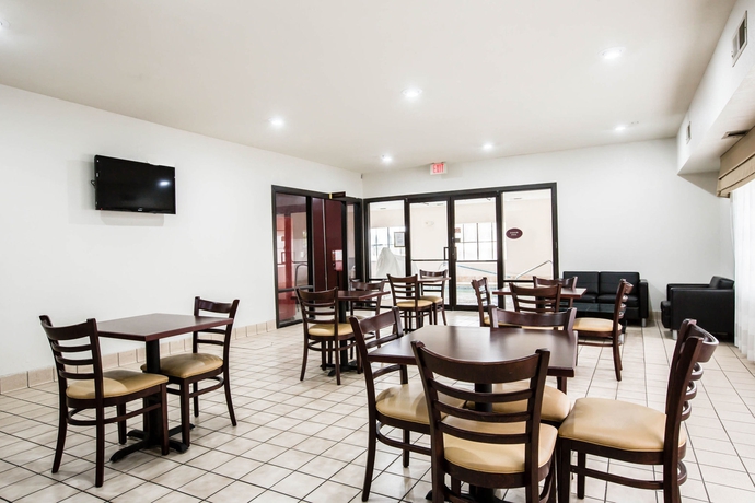 Imagen del bar/restaurante del Hotel Surestay Plus By Best Western Macon West. Foto 3