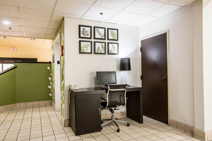 Imagen de los interiores del Hotel Surestay Plus By Best Western Macon West. Foto 16