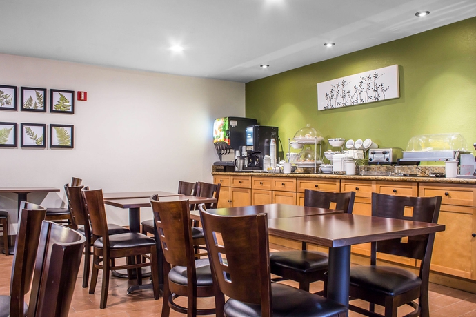 Imagen del bar/restaurante del Hotel Surestay Plus By Best Western Mesa Superstition Springs. Foto 5