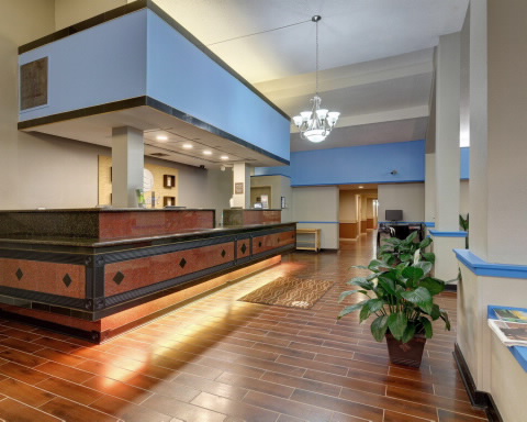Imagen de los interiores del Hotel Surestay Plus By Best Western Mobile I-65. Foto 8