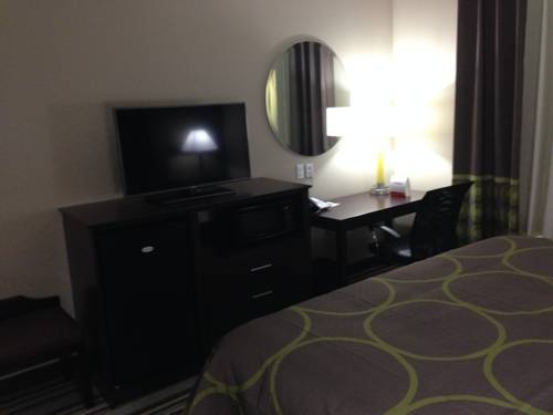 Imagen de la habitación del Hotel Surestay Plus By Best Western Owasso Tulsa North. Foto 3