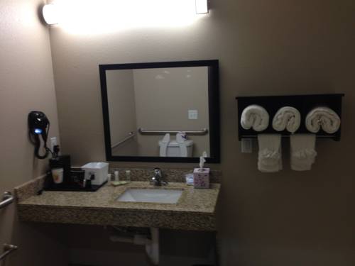 Imagen de la habitación del Hotel Surestay Plus By Best Western Owasso Tulsa North. Foto 8