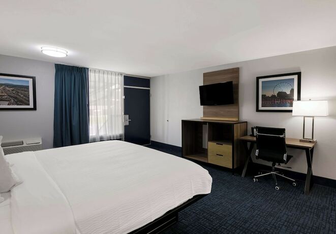 Imagen de la habitación del Hotel Surestay Plus By Best Western Pigeon Forge. Foto 11