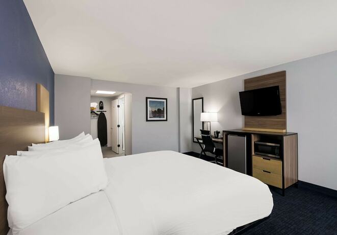 Imagen de la habitación del Hotel Surestay Plus By Best Western Pigeon Forge. Foto 12