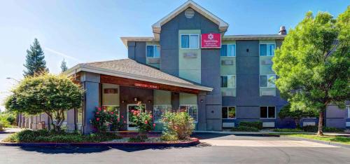 Imagen general del Hotel Surestay Plus By Best Western Redding. Foto 5