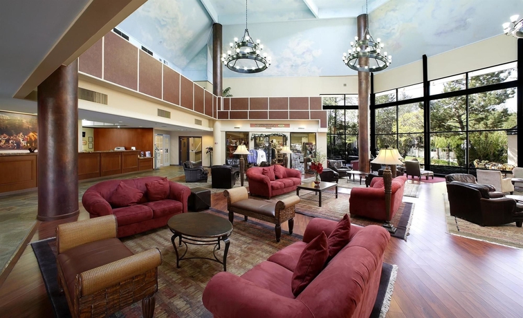 Imagen de los interiores del Hotel Surestay Plus By Best Western Reno Airport. Foto 13