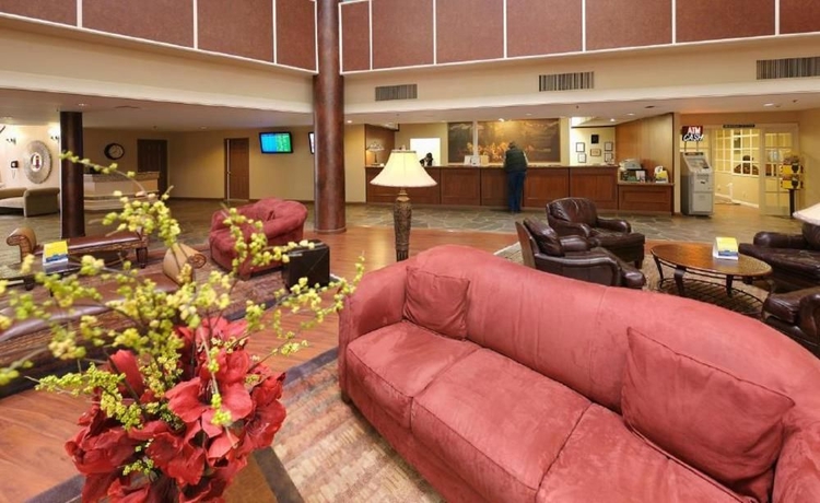 Imagen de los interiores del Hotel Surestay Plus By Best Western Reno Airport. Foto 15