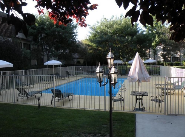 Imagen de la piscina del Hotel Surestay Plus By Best Western Reno Airport. Foto 16