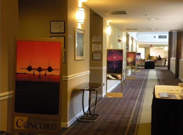 Imagen del bar/restaurante del Hotel Surestay Plus By Best Western Reno Airport. Foto 5