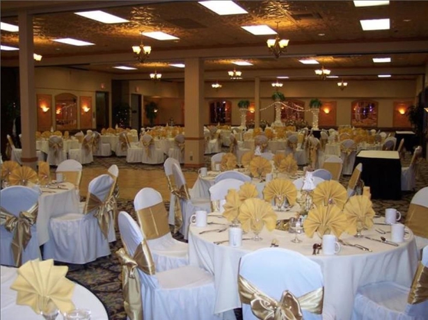 Imagen del bar/restaurante del Hotel Surestay Plus By Best Western Reno Airport. Foto 6