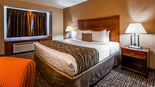 Imagen de la habitación del Hotel Surestay Plus By Best Western Rocklin. Foto 7