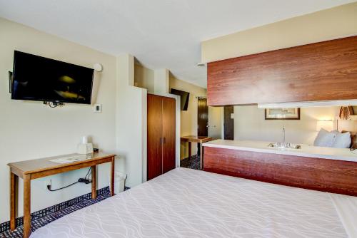 Imagen de la habitación del Hotel Surestay Plus By Best Western Rocklin. Foto 9