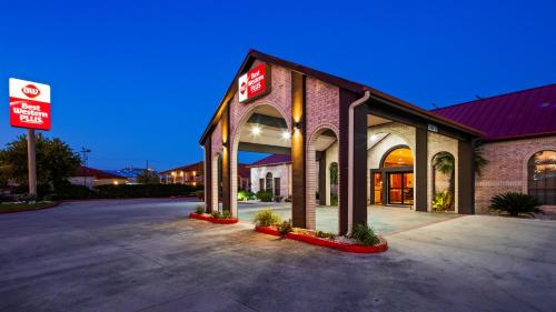 Imagen general del Hotel Surestay Plus By Best Western San Antonio Fiesta Inn. Foto 1