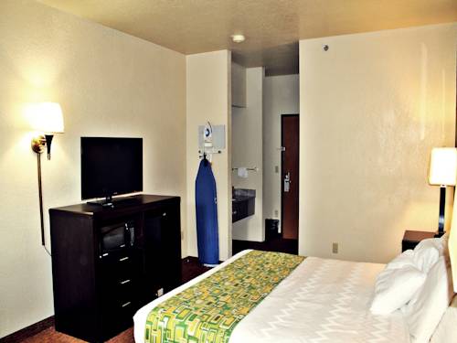 Imagen de la habitación del Hotel Surestay Plus By Best Western San Antonio North 281 N. Foto 4