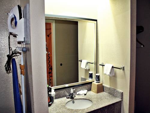 Imagen de la habitación del Hotel Surestay Plus By Best Western San Antonio North 281 N. Foto 7