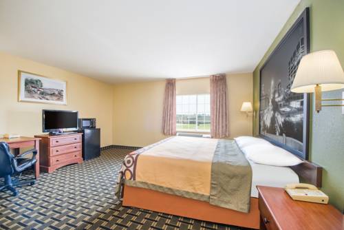 Imagen de la habitación del Hotel Surestay Plus By Best Western Tulsa East. Foto 2