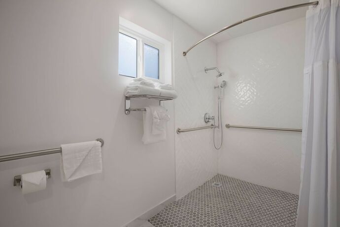 Imagen general del Hotel Surestay Plus By Best Western Upland Ontario North. Foto 4