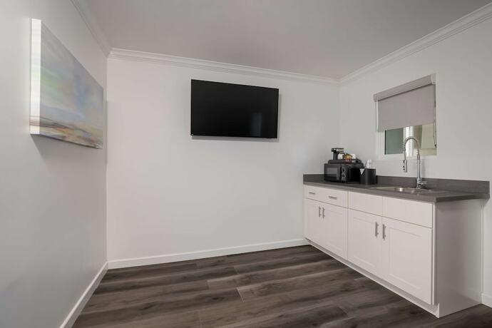 Imagen general del Hotel Surestay Plus By Best Western Upland Ontario North. Foto 9