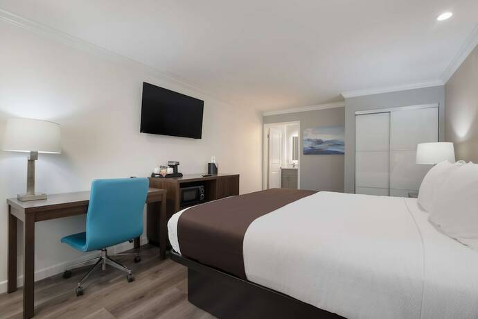 Imagen de la habitación del Hotel Surestay Plus By Best Western Upland Ontario North. Foto 20