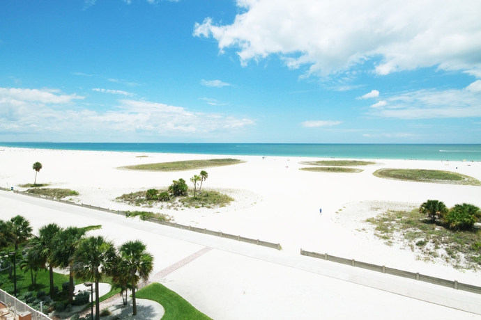 Imagen de la habitación del Hotel Surf Beach, Treasure Island. Foto 6