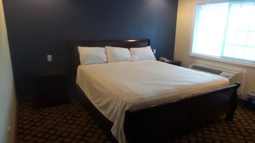 Imagen de la habitación del Hotel Surf City Inn and Suites. Foto 4