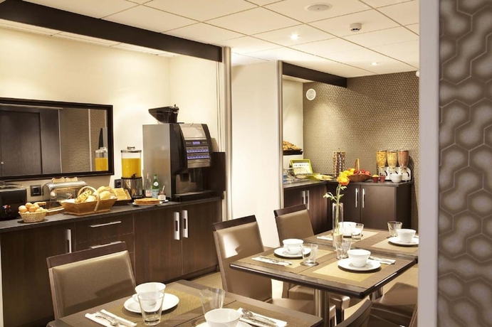 Imagen del bar/restaurante del Hotel Surf Club AKENA Biarritz - Grande plage. Foto 3