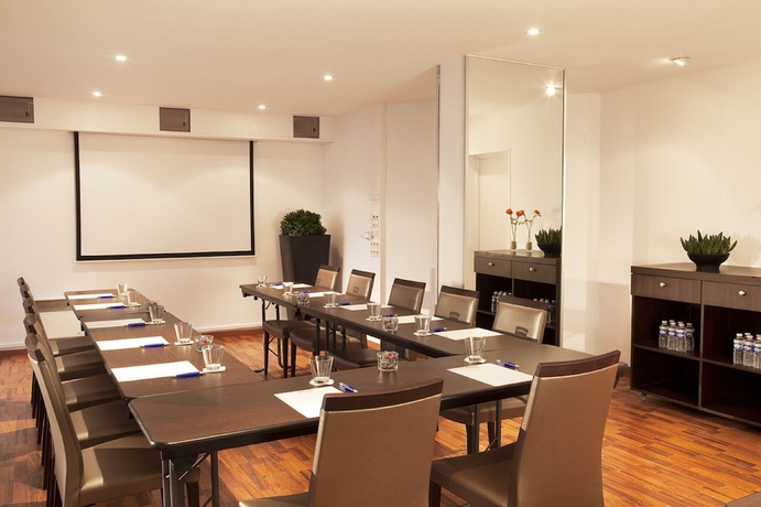 Imagen de los interiores del Hotel Surf Club AKENA Biarritz - Grande plage. Foto 17