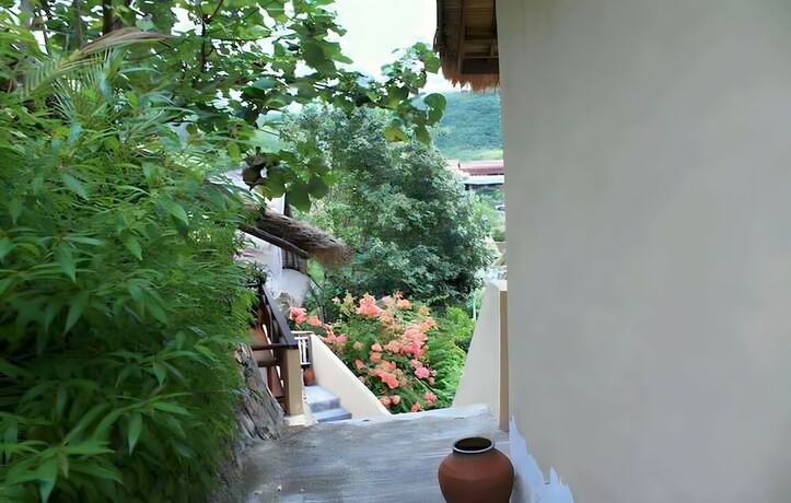 Imagen general del Hotel Surf Garden Lombok. Foto 1