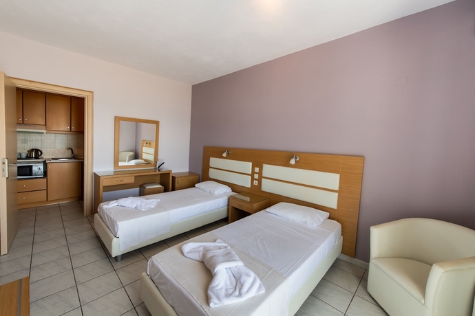 Imagen de la habitación del Hotel Surf, L&eacute;ucade. Foto 11