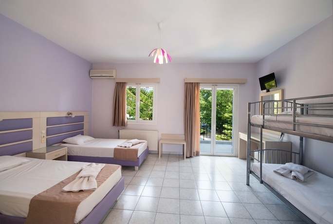 Imagen de la habitación del Hotel Surf, L&eacute;ucade. Foto 14