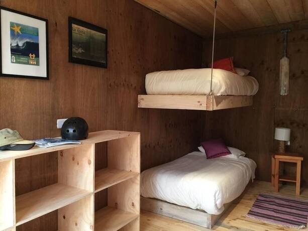 Imagen de la habitación del Hotel Surf Lodge Posada Punta de Lobos. Foto 14