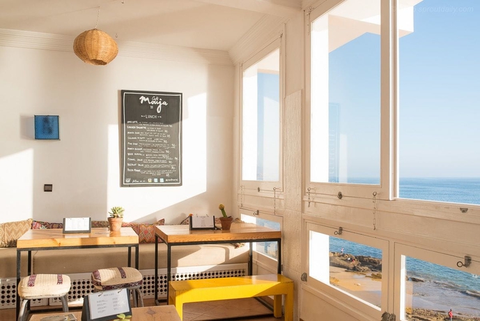 Imagen del bar/restaurante del Hotel Surf Maroc Taghazout Apartments. Foto 3