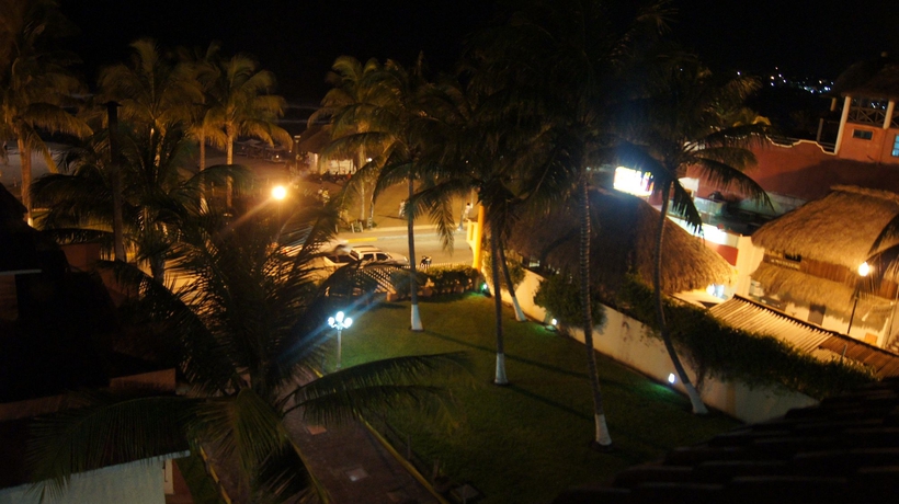 Imagen de los exteriores del Hotel Surf Olas Altas. Foto 4