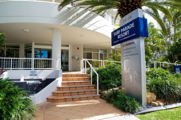 Imagen de los interiores del Hotel Surf Parade Resort. Foto 15