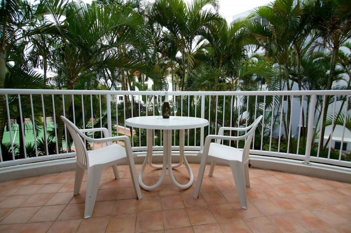 Imagen de la habitación del Hotel Surf Parade Resort. Foto 11