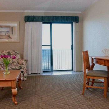 Imagen de los interiores del Hotel Surf Side. Foto 5