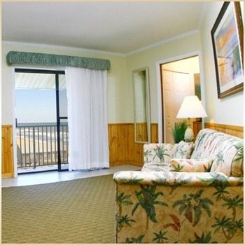 Imagen de los interiores del Hotel Surf Side. Foto 10
