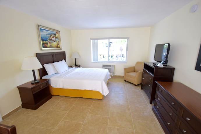 Imagen de la habitación del Hotel Surf Side Resort. Foto 2