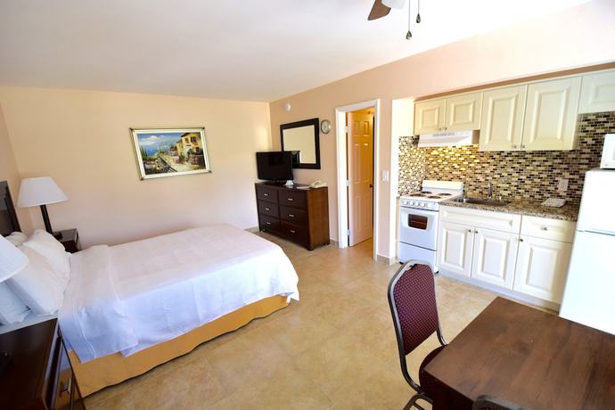 Imagen de la habitación del Hotel Surf Side Resort. Foto 4