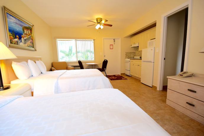 Imagen de la habitación del Hotel Surf Side Resort. Foto 9