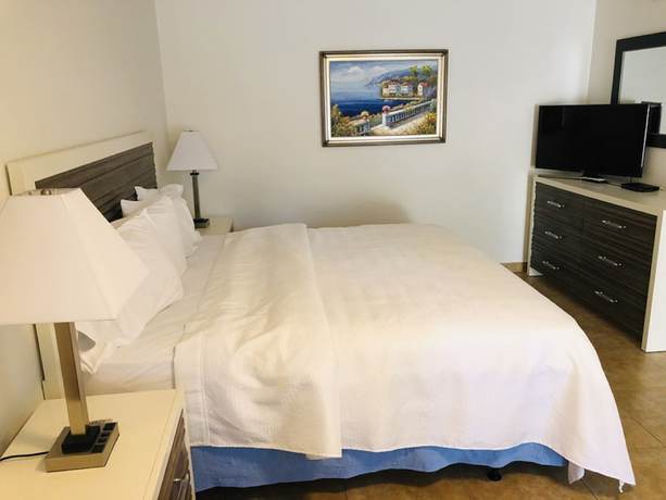 Imagen de la habitación del Hotel Surf Side Resort. Foto 10