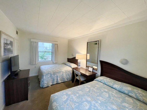 Imagen de la habitación del Hotel Surf Studio Beach Resort. Foto 17
