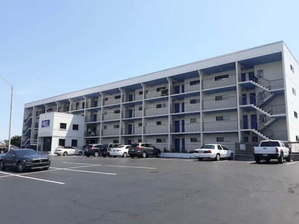 Imagen general del Hotel Surf Suites. Foto 10