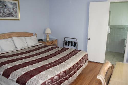Imagen de la habitación del Hotel Surf Villa. Foto 4