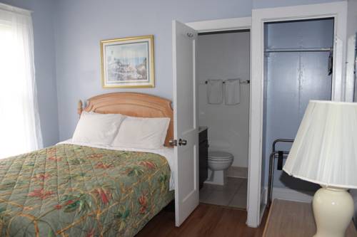 Imagen de la habitación del Hotel Surf Villa. Foto 8
