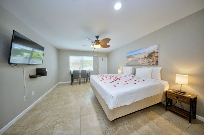 Imagen general del Hotel Surf and Sand. Foto 4