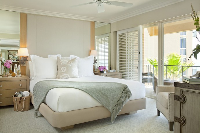 Imagen general del Hotel Surf and Sand Resort. Foto 1